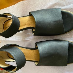 Gianni Bernini Sandals